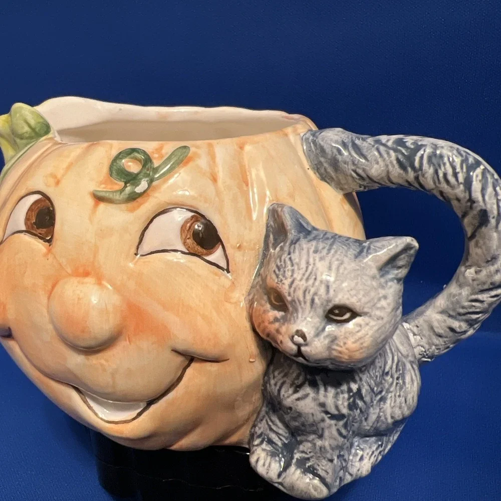 Pumpkin Creamer Pitcher With Cat Handle 3x3